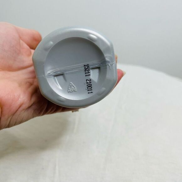 Infusium‎ 23 Repairs Restores Restructures Color Defender Leave-In Treatment 1 2 - Picture 3 of 6